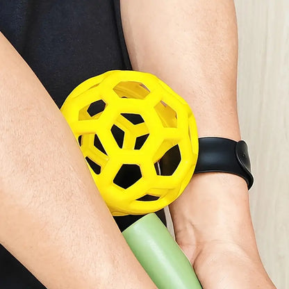 Golf swing trainer ball thin stripe